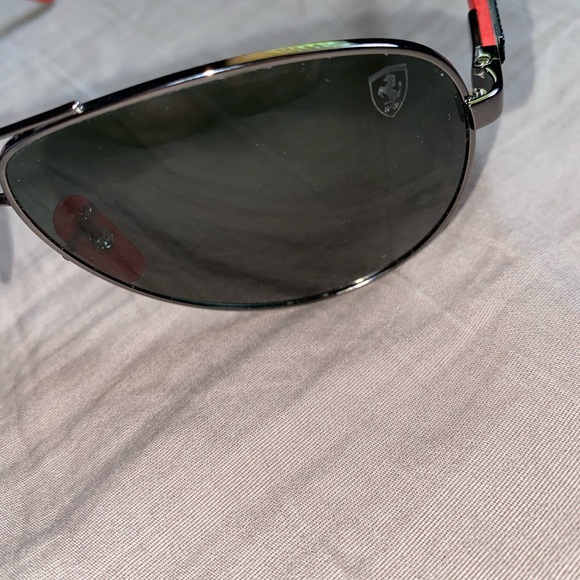 Scuderia Ferrari- Ray Ban Sunglasses RB8313M - Picture 6 of 9